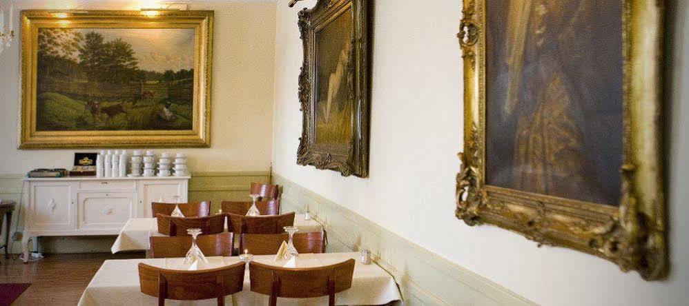 Insjoens Hotell Екстер'єр фото